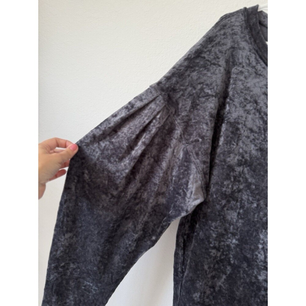 WE THE FREE People Nora Jane Crushed Velvet Gray Balloon Sleeve Top L Oversized - Picture 4 of 11